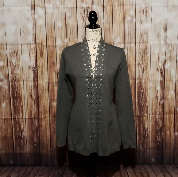 Carolyn Taylor Sweaters - NWOT Carolyn Taylor Cardigan